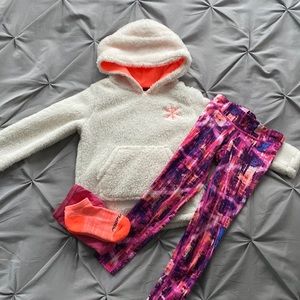 Cat & Jack Girls size 4-5 fleece pullover hoodie with leggings set